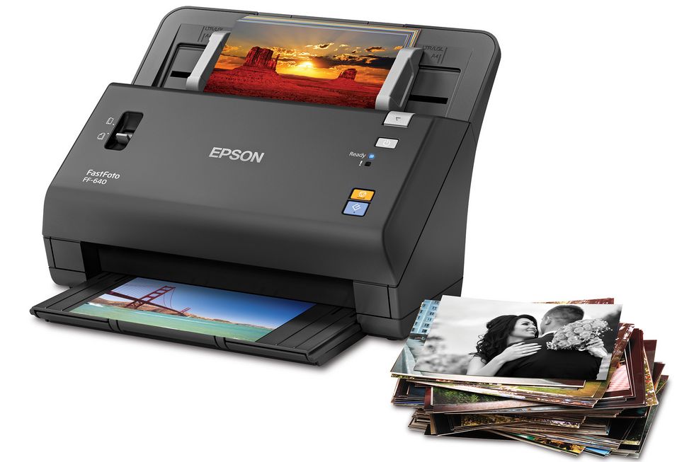 Epson выпустила новый высокоскоростной сканер FastFoto FF-640